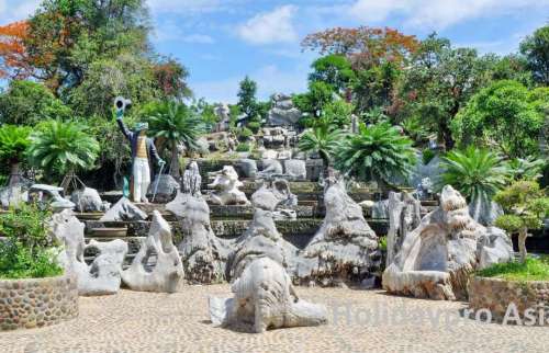 One Million Years Stone Park & Crocodile Farm 